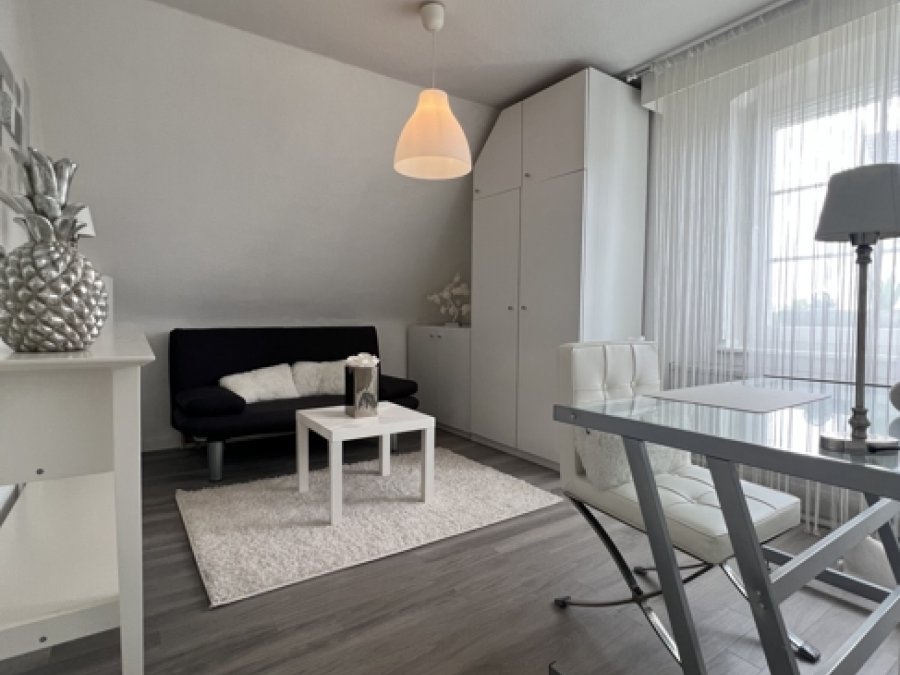 Topsaniertes großzügiges EFH in ruhig gepflegter Lagefür die große Familie