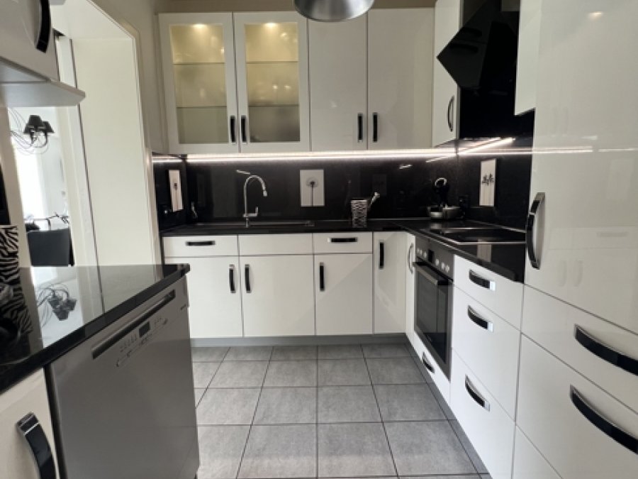 Topsaniertes großzügiges EFH in ruhig gepflegter Lagefür die große Familie