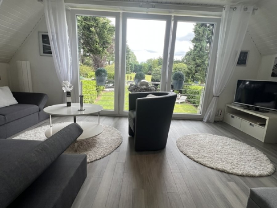 Topsaniertes großzügiges EFH in ruhig gepflegter Lagefür die große Familie