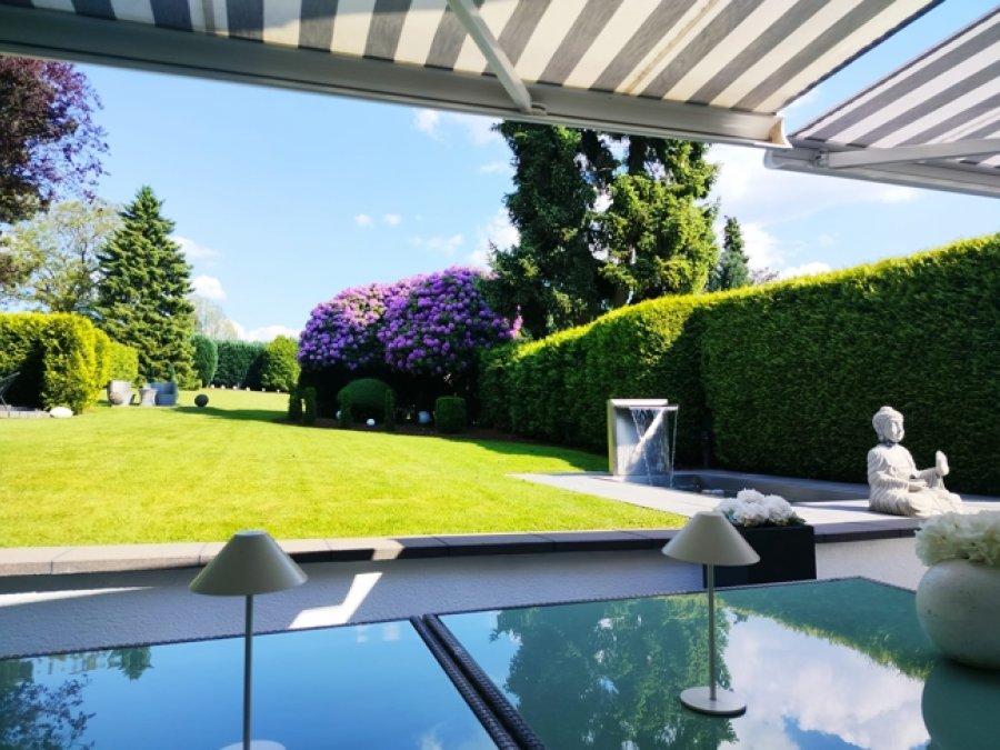 Topsaniertes großzügiges EFH in ruhig gepflegter Lagefür die große Familie