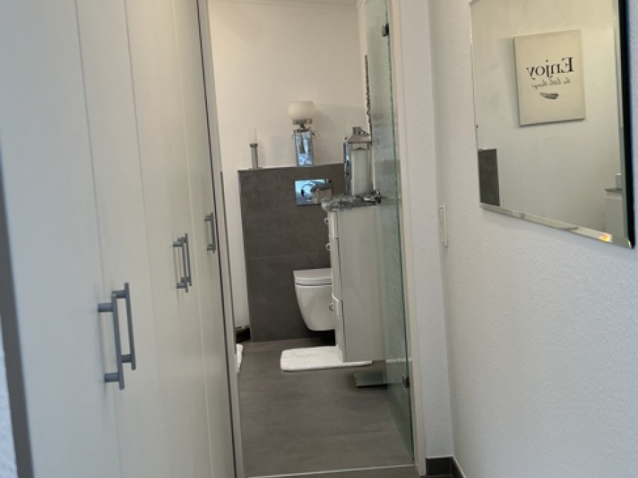 Topsaniertes großzügiges EFH in ruhig gepflegter Lagefür die große Familie