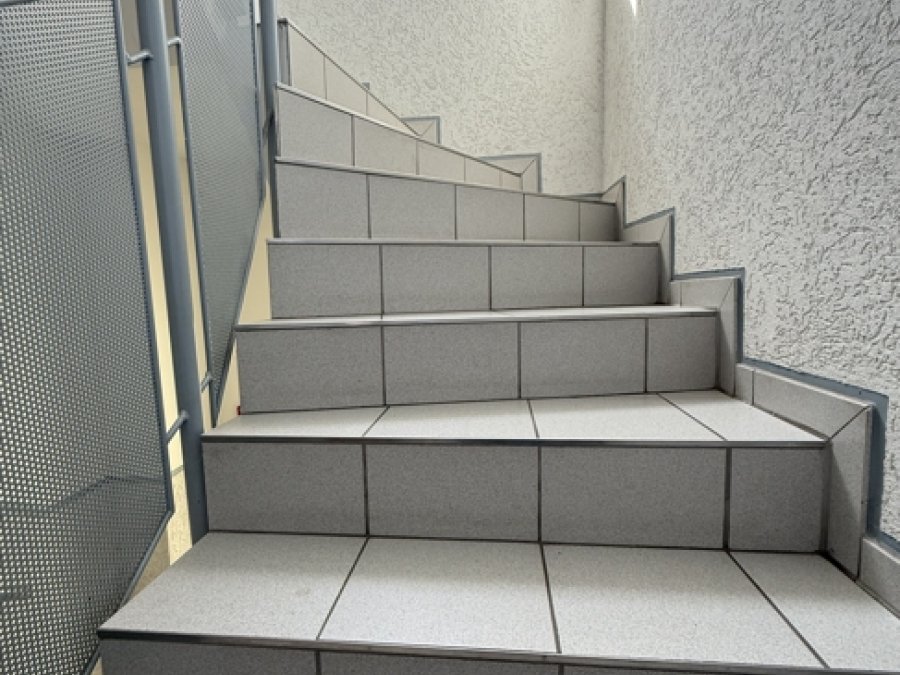 Saniertes Mehrfamilienhaus 

mit etablierter Gastronomie

in Solingen-Ohligs