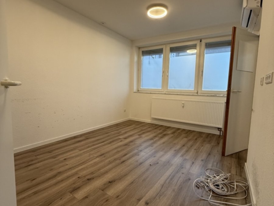 Gepflegte Praxisräume 

in SG-Ohligs Mitte

Für fast alle Fachgebiete geeignet