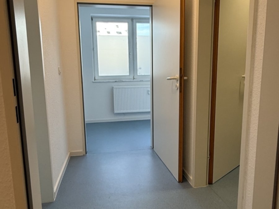 Gepflegte Praxisräume 

in SG-Ohligs Mitte

Für fast alle Fachgebiete geeignet