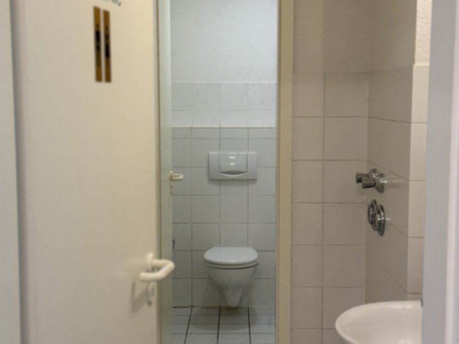 Gepflegte Praxisräume 

in SG-Ohligs Mitte

Für fast alle Fachgebiete geeignet