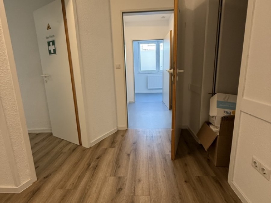 Gepflegte Praxisräume 

in SG-Ohligs Mitte

Für fast alle Fachgebiete geeignet