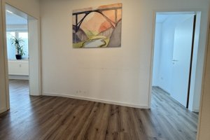 Eingang Richtung Wartezimmer 