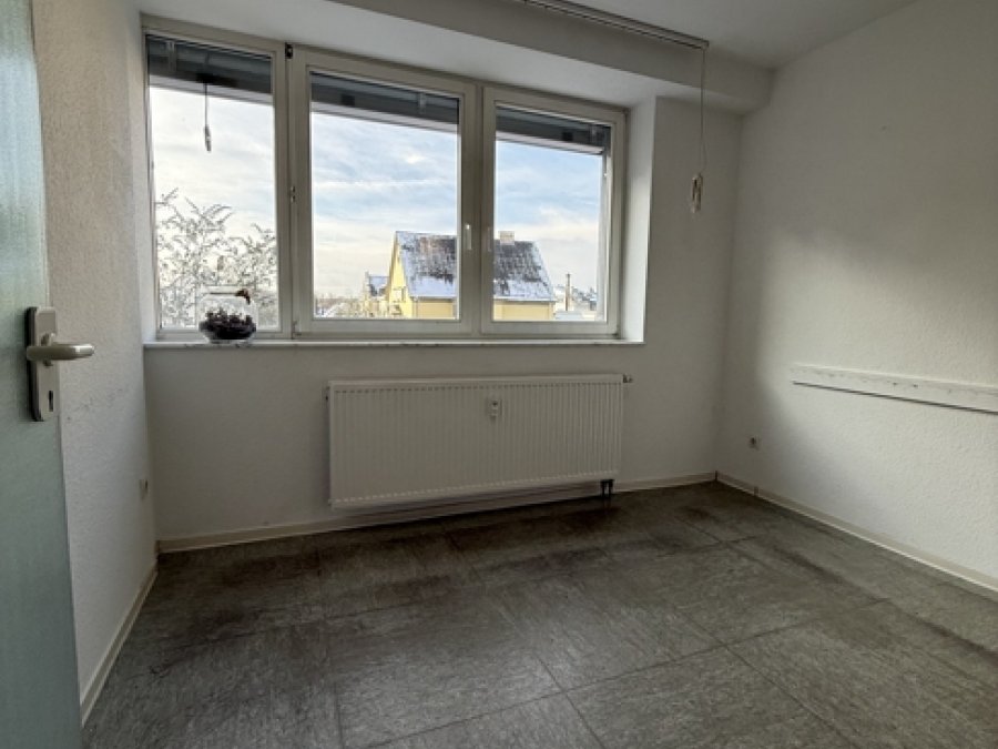 Gepflegte Praxisräume 

in SG-Ohligs Mitte

Für fast alle Fachgebiete geeignet